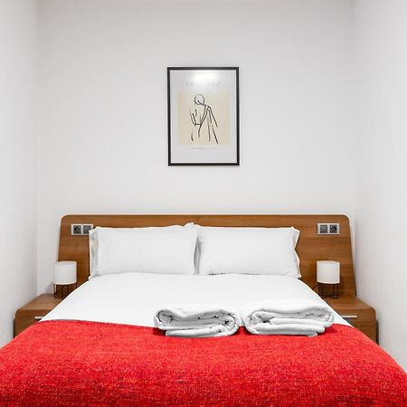 מאלגה Wintowinrentals Quiet Apartment, Good Location, Free Parking מראה חיצוני תמונה
