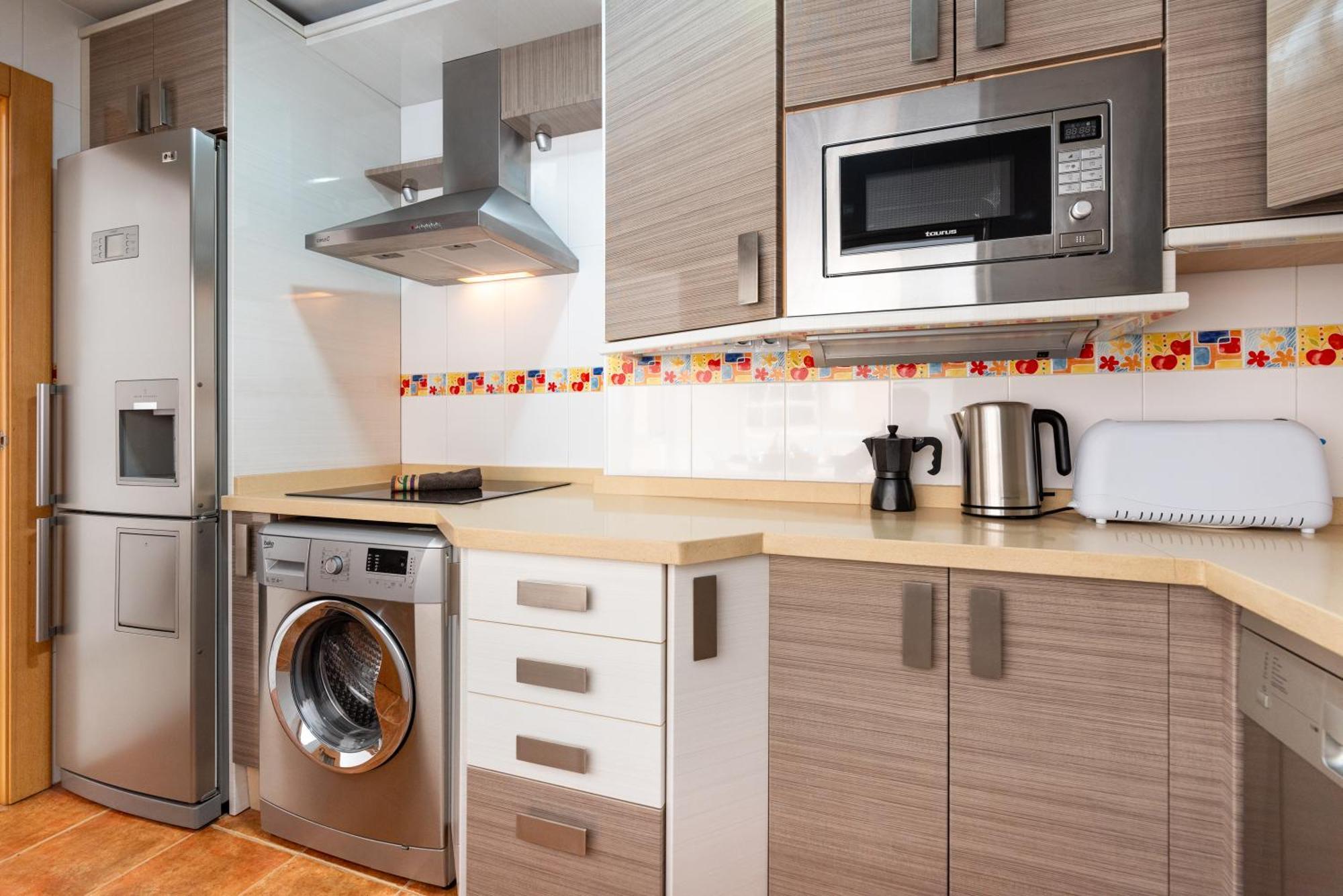 מאלגה Wintowinrentals Quiet Apartment, Good Location, Free Parking מראה חיצוני תמונה